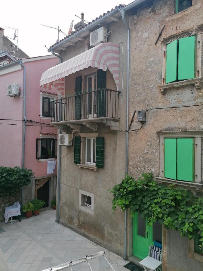 Apartment Veli Dvor Cres Kültér fotó